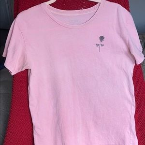 Pink tee